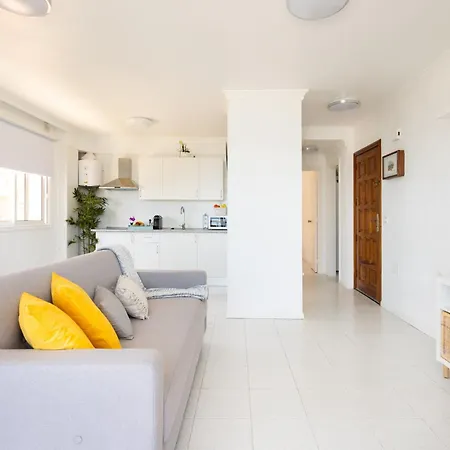 Vacacional En Caletillas كانديلاريا